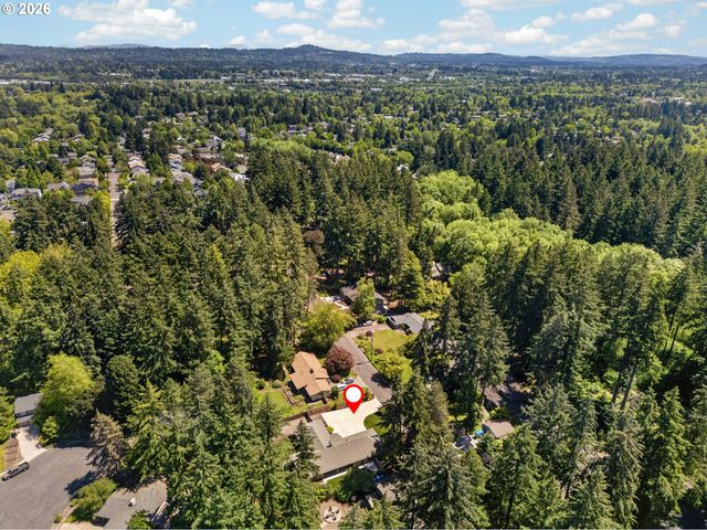13795 Sw HARGIS Rd, Beaverton, OR 97008