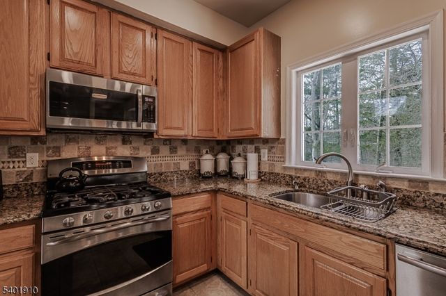 41 Goldenrod Dr, Montgomery Twp., NJ 08502