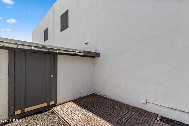 8586 E INDIAN SCHOOL Road F, Scottsdale, AZ 85251