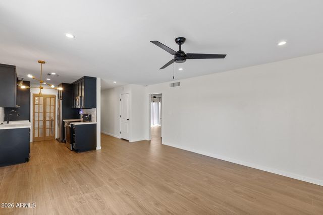 8586 E INDIAN SCHOOL Road F, Scottsdale, AZ 85251