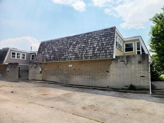 9201 S Kedzie Avenue 3, Evergreen Park, IL 60805