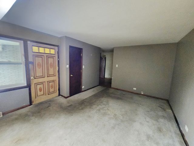9201 S Kedzie Avenue 3, Evergreen Park, IL 60805