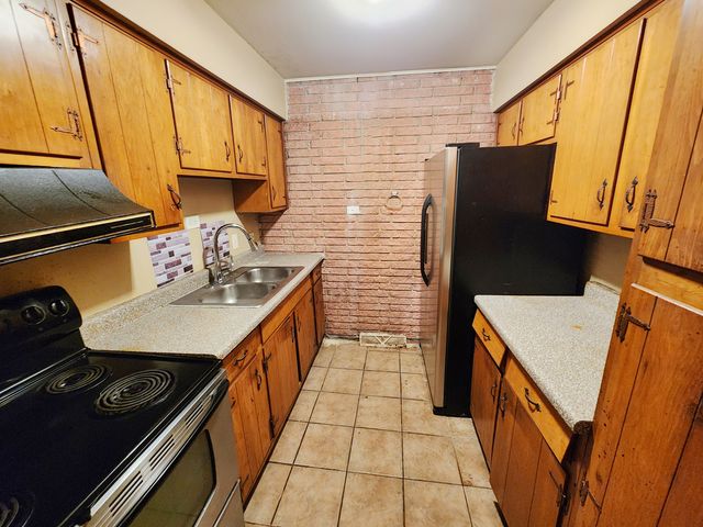 9201 S Kedzie Avenue 3, Evergreen Park, IL 60805