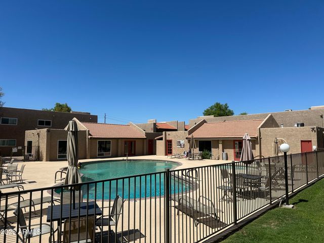 5525 E Thomas Road R8, Phoenix, AZ 85018