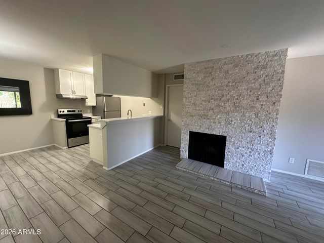 5525 E Thomas Road R8, Phoenix, AZ 85018