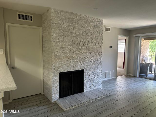 5525 E Thomas Road R8, Phoenix, AZ 85018