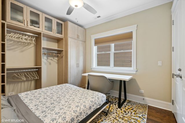 1022 W Diversey Parkway 2, Chicago, IL 60614