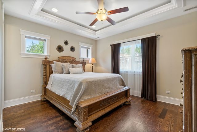 1022 W Diversey Parkway 2, Chicago, IL 60614