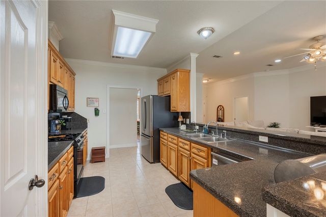 3207 VON TRAPP Lane, College Station, TX 77845