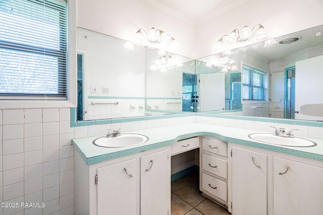 107 Sunny Lane, Lafayette, LA 70506