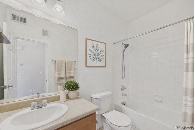 15700 E Jamison Drive 9-203, Englewood, CO 80112