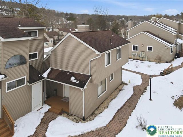 3322 Windermere Drive, Lehman Twp, PA 18324