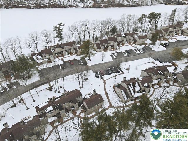 3322 Windermere Drive, Lehman Twp, PA 18324