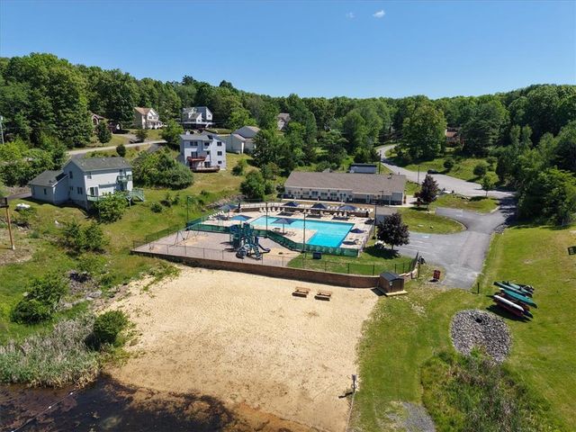 3322 Windermere Drive, Lehman Twp, PA 18324