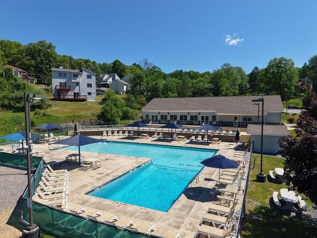 3322 Windermere Drive, Lehman Twp, PA 18324