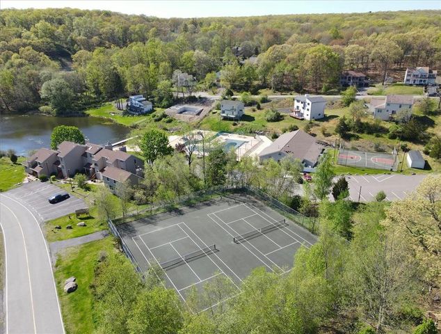 3322 Windermere Drive, Lehman Twp, PA 18324