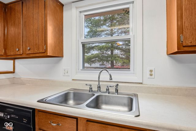 4135 Kerry Drive, Indianapolis, IN 46239