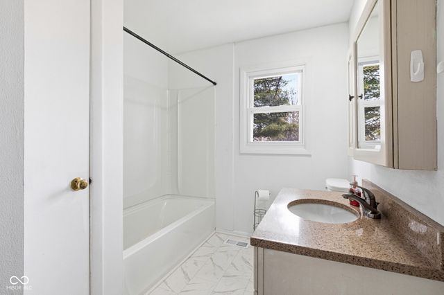 4135 Kerry Drive, Indianapolis, IN 46239