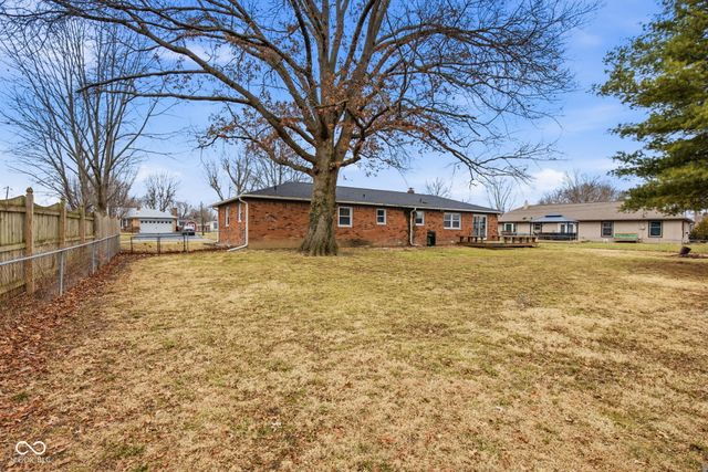 4135 Kerry Drive, Indianapolis, IN 46239