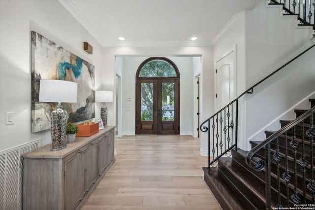 1005 Wiltshire, Terrell Hills, TX 78209