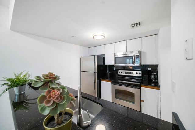 834 Ocean Drive 406, Miami Beach, FL 33139