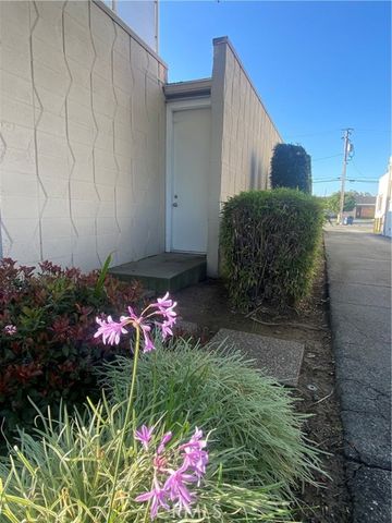 210 W College, Covina, CA 91723