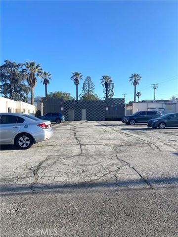 210 W College, Covina, CA 91723