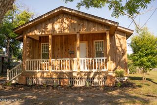 1821 19th Avenue, Gulfport, MS 39501