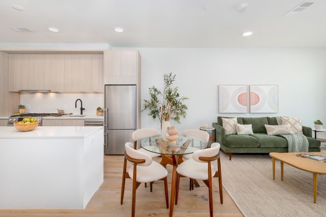 2209 S 1st ST 211, Austin, TX 78704