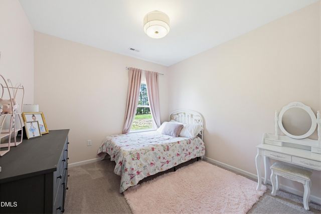 75 Commons Circle, Clayton, NC 27520