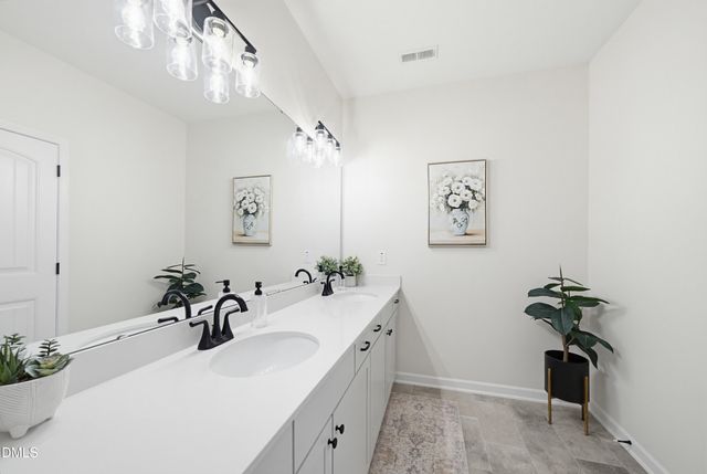 75 Commons Circle, Clayton, NC 27520