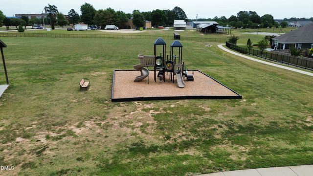 75 Commons Circle, Clayton, NC 27520
