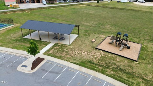 75 Commons Circle, Clayton, NC 27520