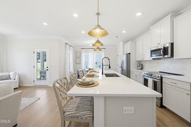 75 Commons Circle, Clayton, NC 27520