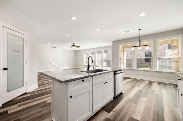 5401 Zephyr Lane, Willis, TX 77318