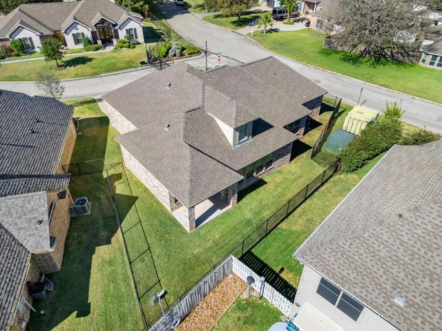 5401 Zephyr Lane, Willis, TX 77318