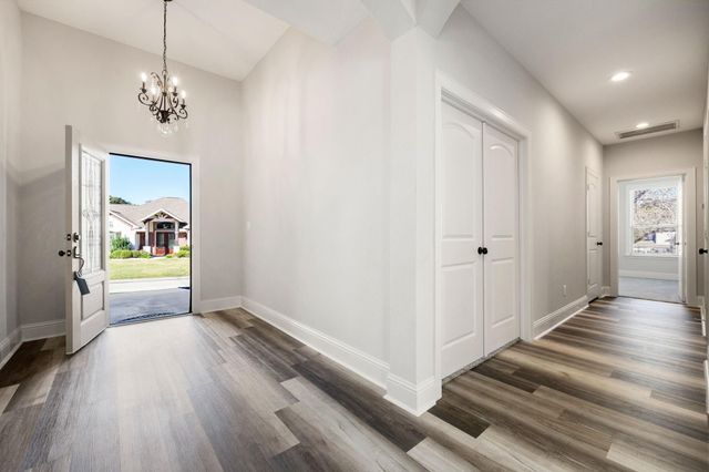 5401 Zephyr Lane, Willis, TX 77318