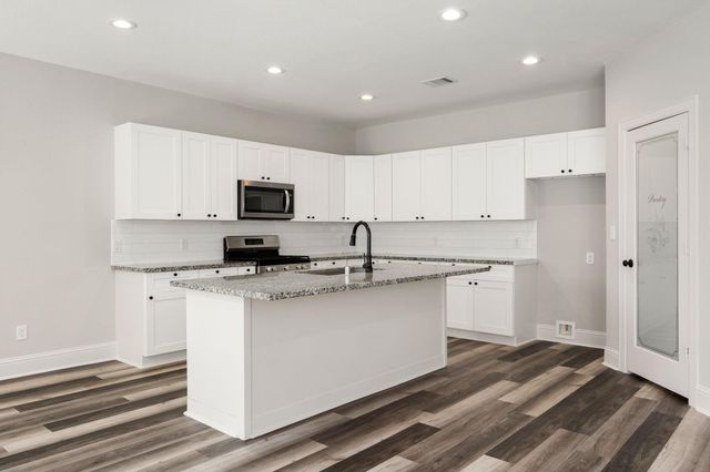 5401 Zephyr Lane, Willis, TX 77318