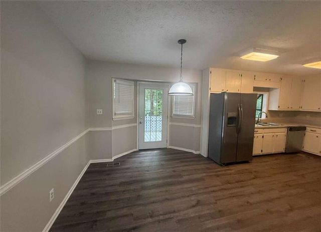 105 Arbour Run, Suwanee, GA 30024