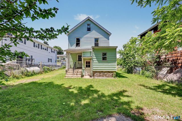26 Victor Street, Danbury, CT 06810