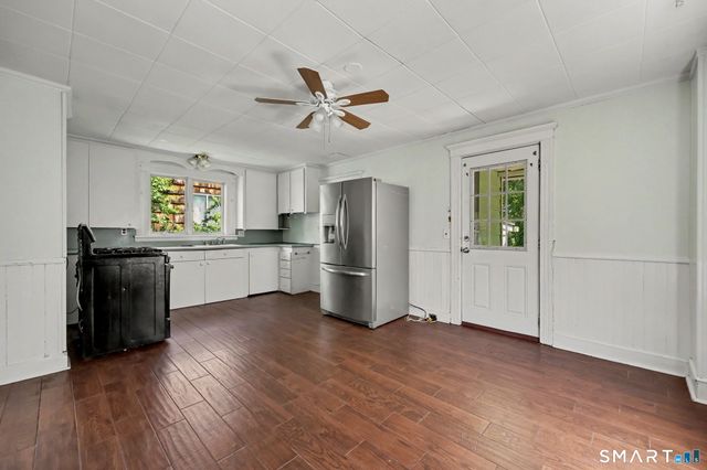 26 Victor Street, Danbury, CT 06810