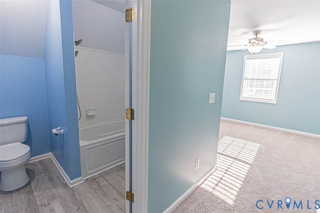 351 Lake Caroline Dr, Ruther Glen, VA 22546