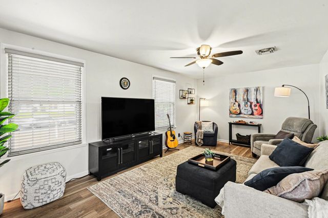 205 Overcrest Ct, Nashville, TN 37211