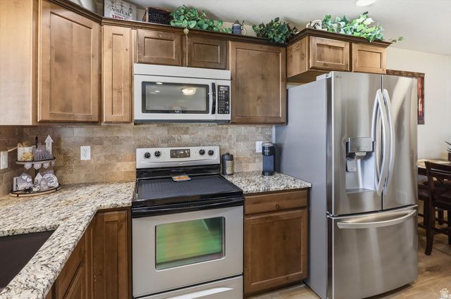 1830 W 5050 S, Roy, UT 84067