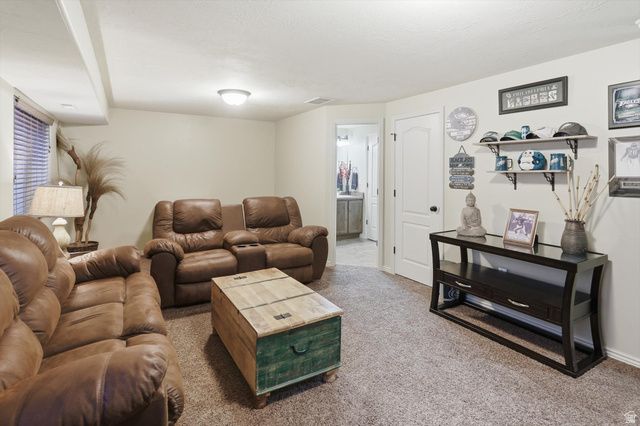 1830 W 5050 S, Roy, UT 84067