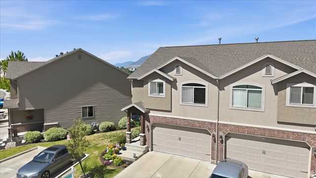 1830 W 5050 S, Roy, UT 84067