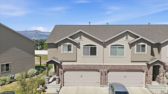 1830 W 5050 S, Roy, UT 84067