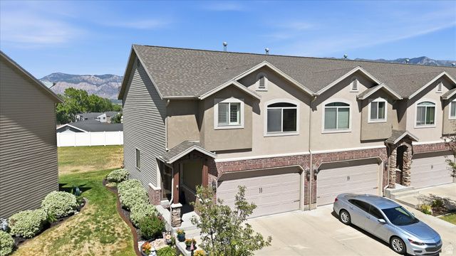 1830 W 5050 S, Roy, UT 84067