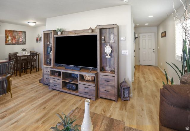 1830 W 5050 S, Roy, UT 84067
