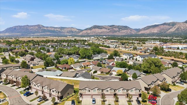 1830 W 5050 S, Roy, UT 84067